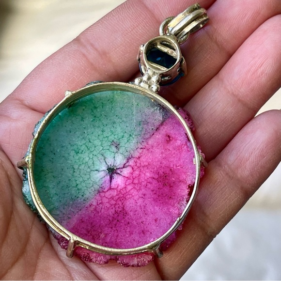 Rainbow Solar Quartz Crystal Silver Tone Large Pendant Blue Glass Stone - Picture 3 of 7